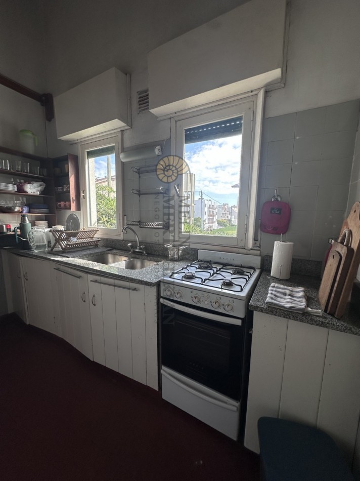 CASA FRENTE A LA PLAYA EN PINAMAR 