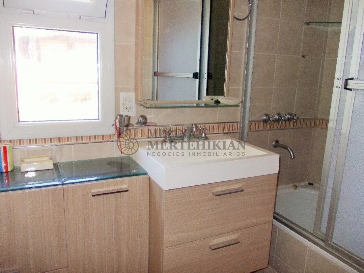 CASA EN PINAMAR NORTE PARA 8