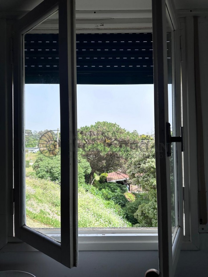 CASA FRENTE A LA PLAYA EN PINAMAR 