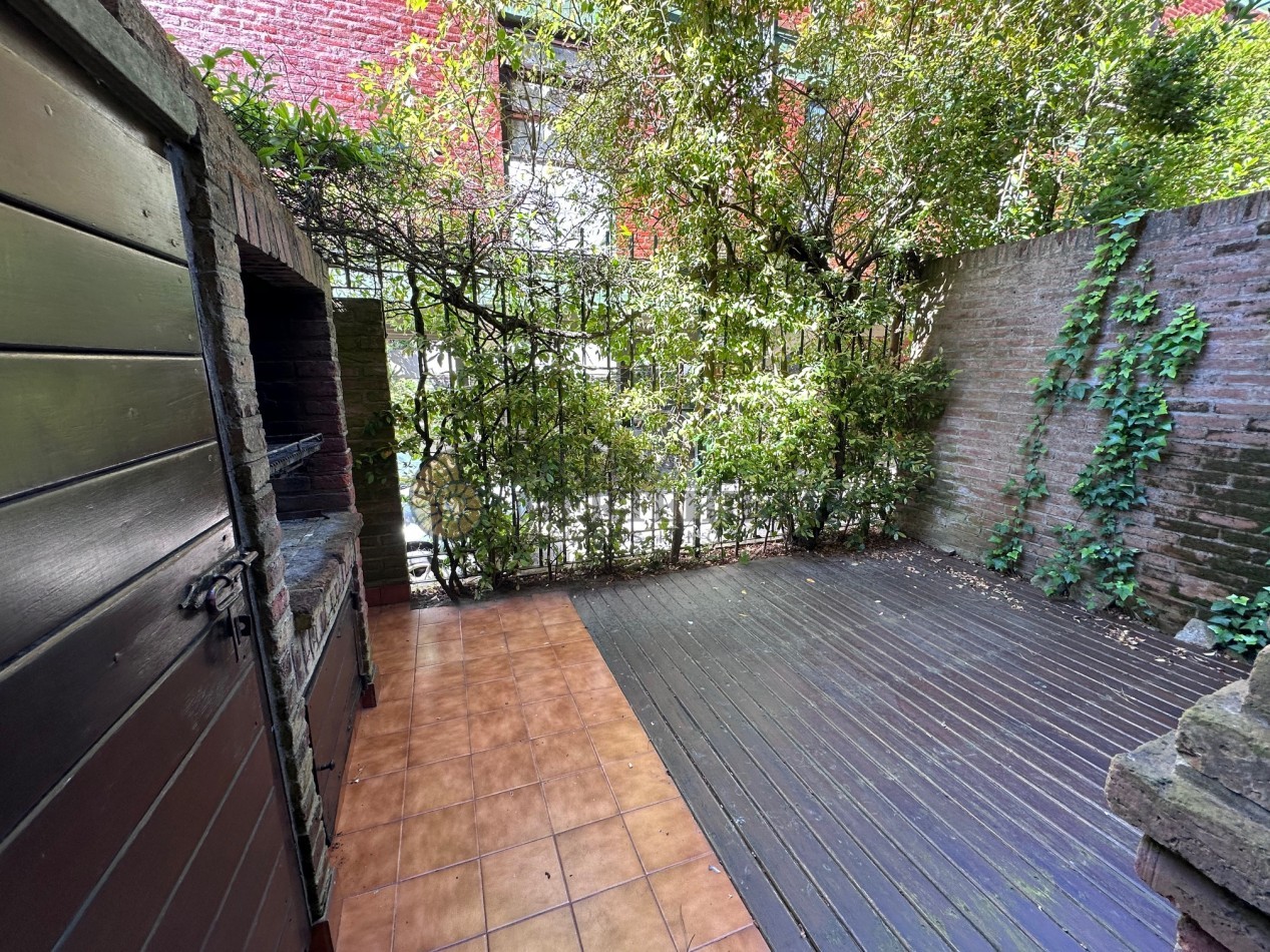 TRIPLEX EN PINAMAR CON COCHERA 