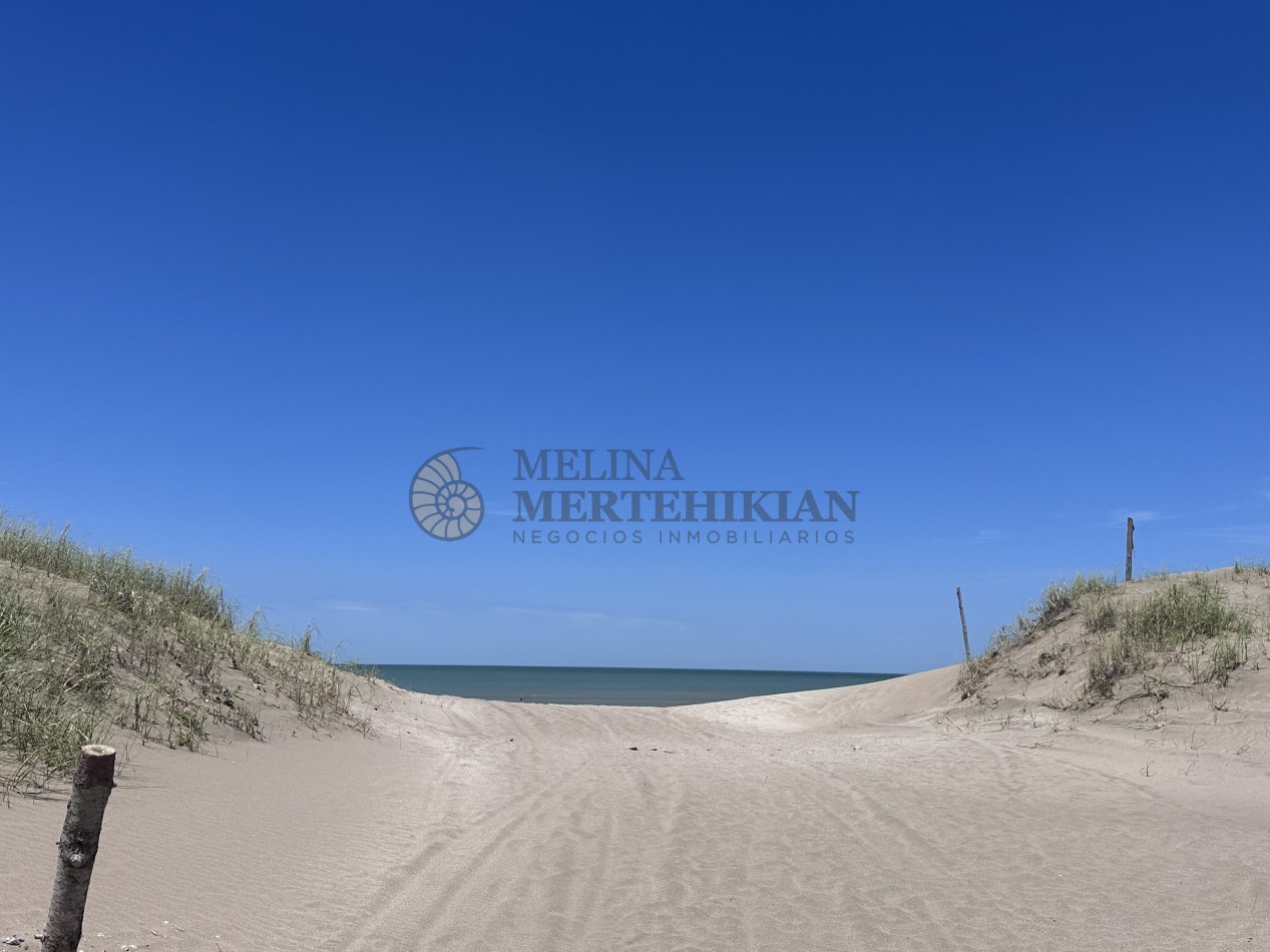 CASA EN PINAMAR NORTE PARA 8