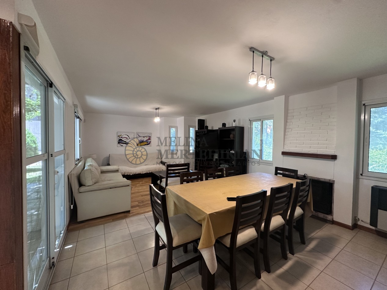 CASA EN PINAMAR NORTE PARA 8